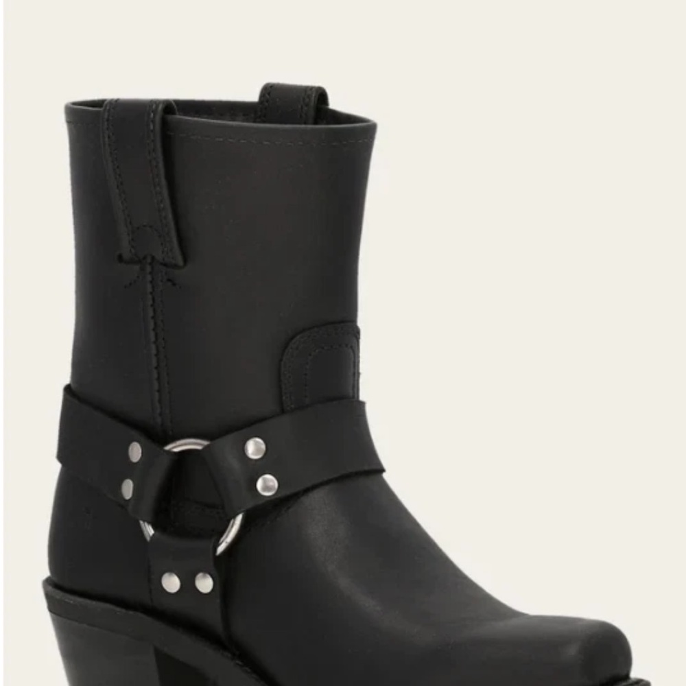 Frye harness 8r Women's Black Ankle Boots size 11 NEW IN BOX